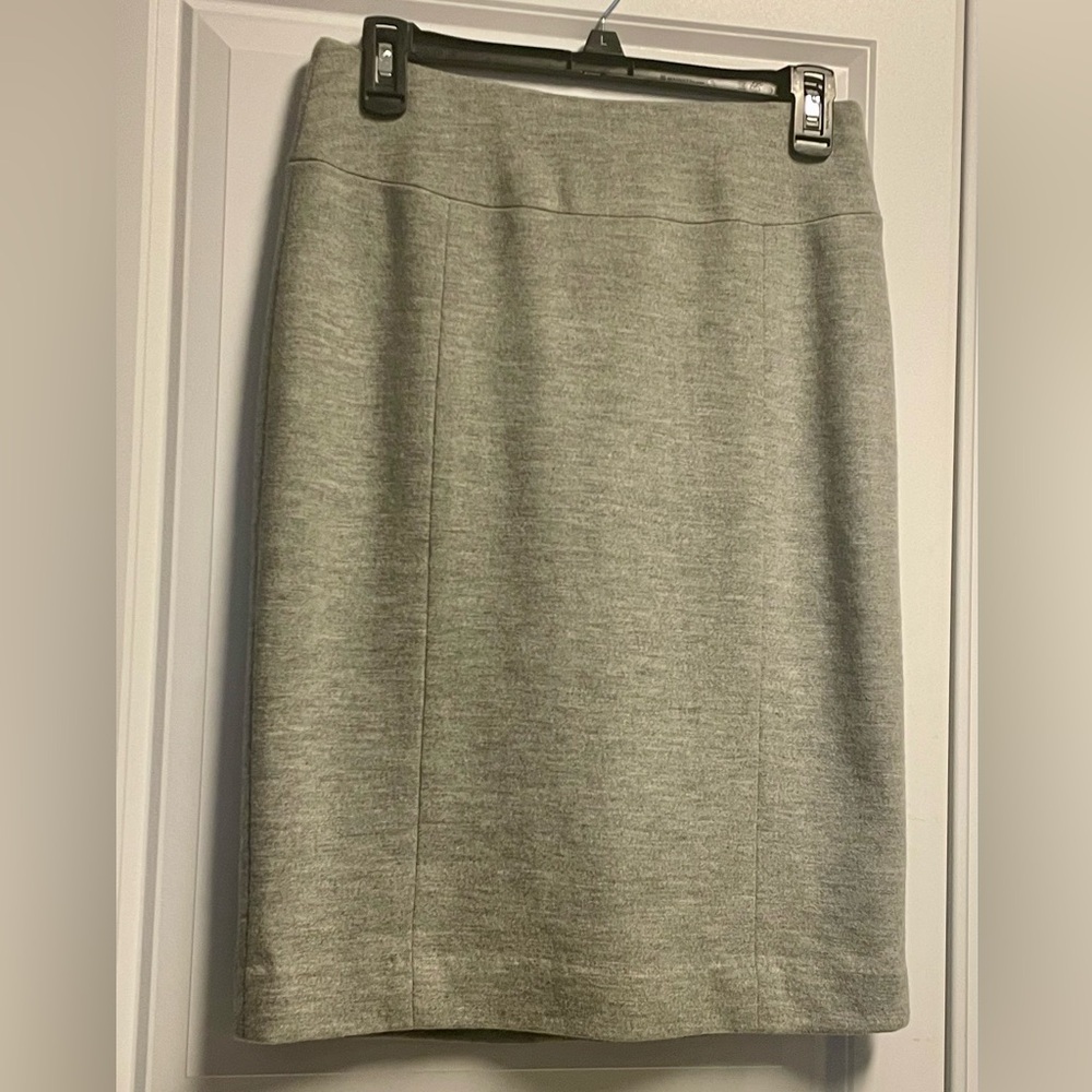 New Ann Taylor Women’s Grey stretch Pencil Business Casual skirt Size 2 Work